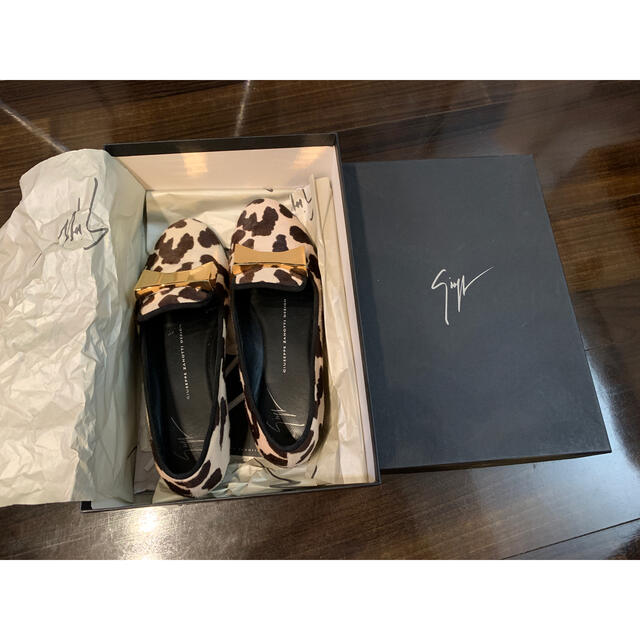 GIUZEPPE ZANOTTI(ジュゼッペザノッティ)の【激レア】【美品】Giuseppe パンプス レディースの靴/シューズ(ハイヒール/パンプス)の商品写真