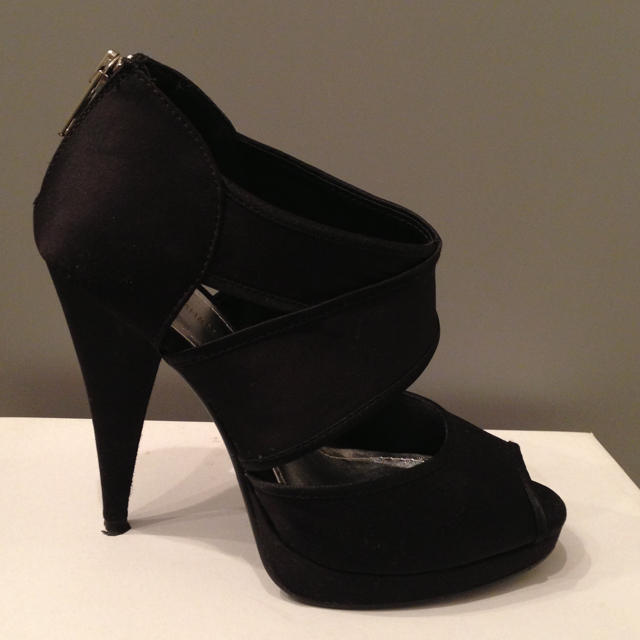 H&M(エイチアンドエム)のH＆Mのサンダル(ブラック) レディースの靴/シューズ(サンダル)の商品写真