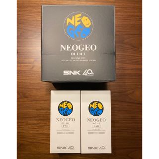 ネオジオ(NEOGEO)のSNK NEOGEO MINI ネオジオミニ 本体＋PAD白×2(家庭用ゲーム機本体)