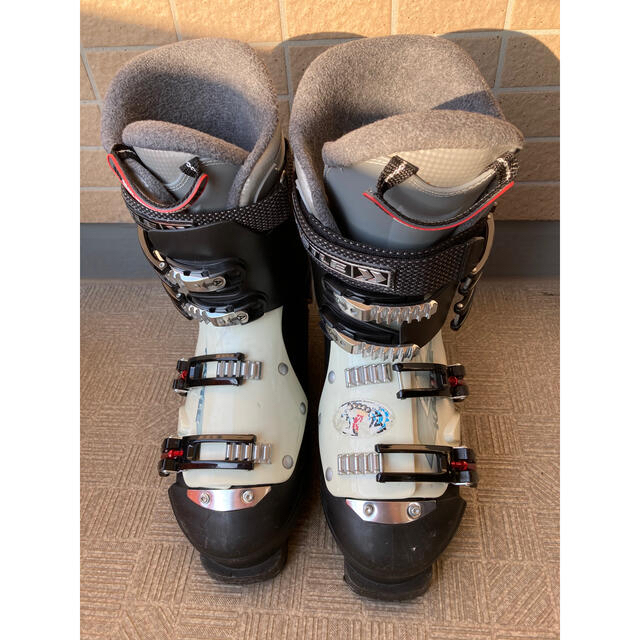 ski boots KASTLE 28.5, スキーブーツ スポーツ/アウトドアのスキー(ブーツ)の商品写真