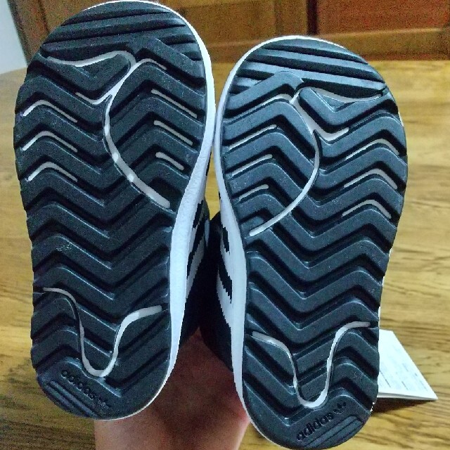adidas(アディダス)のadidas ブーツ 12cm キッズ/ベビー/マタニティのベビー靴/シューズ(~14cm)(ブーツ)の商品写真