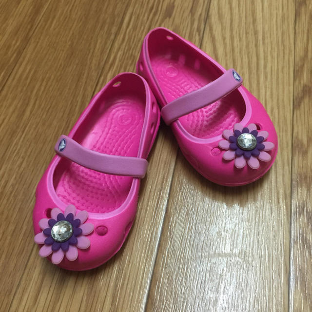 crocs(クロックス)の【新品】クロックス ☆ 12㎝ サンダル キッズ/ベビー/マタニティのベビー靴/シューズ(~14cm)(サンダル)の商品写真