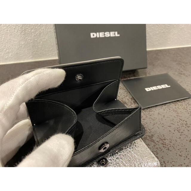 DIESEL(ディーゼル)の☆プレゼントにもオススメ☆【新品、未使用】ディーゼル コンパクト 折り財布 レディースのファッション小物(財布)の商品写真