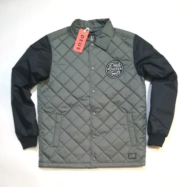 Tmsrさん専1/2新品 DEUS EX MACHINA 中綿ナイロンジャケット Tmsrさん専1/2新品 DEUS EX MACHINA 中綿ナイロンジャケット