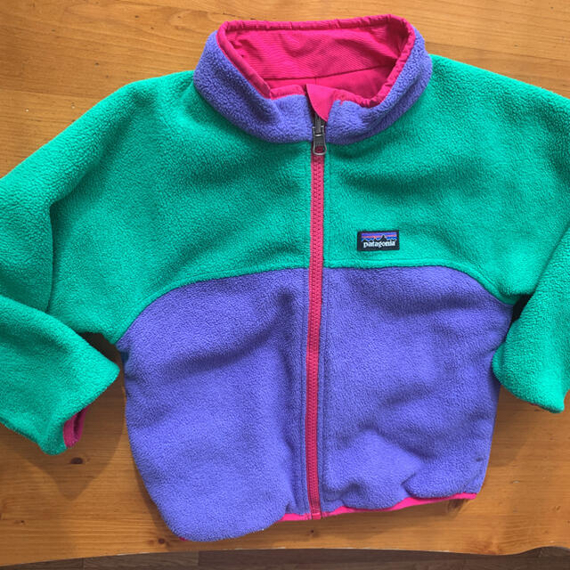 patagonia(パタゴニア)のパタゴニア キッズ　ジャケット 4t キッズ/ベビー/マタニティのキッズ服男の子用(90cm~)(ジャケット/上着)の商品写真