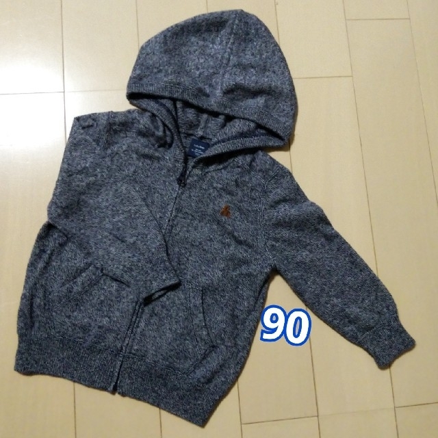 babyGAP(ベビーギャップ)のbabyGap　パーカー　90 キッズ/ベビー/マタニティのキッズ服男の子用(90cm~)(ジャケット/上着)の商品写真