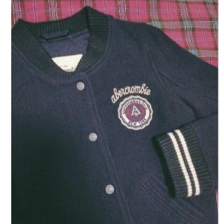 アバクロンビーアンドフィッチ(Abercrombie&Fitch)のジャンパー　スタジャン(ジャケット/上着)