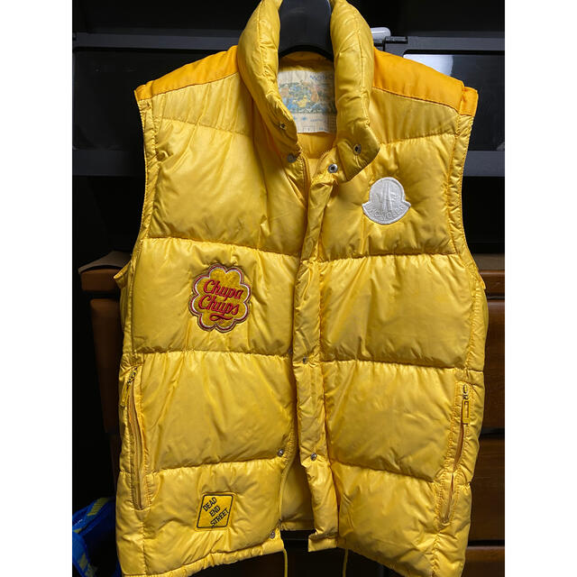 MONCLER(モンクレール)のヴィンテージモンクレール　リメイク メンズのジャケット/アウター(ダウンベスト)の商品写真