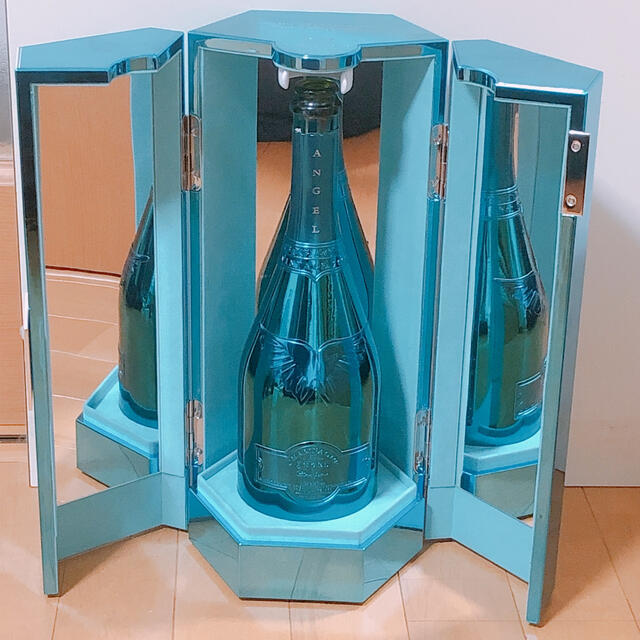 即納-96時間限定 エンジェルヴィンテージ2005 空瓶 空箱 ブルー - 置物