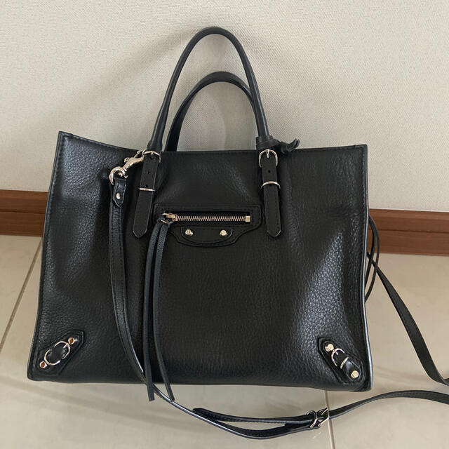 BALENCIAGA BAG(バレンシアガバッグ)のバレンシアガ ペーパーミニA4 ジップ レザー黒 ハンドバッグ超美品✨ レディースのバッグ(ショルダーバッグ)の商品写真