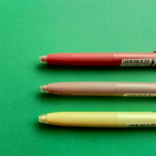 ZEBRA(ゼブラ)のボールペン　ブレン限定色 インテリア/住まい/日用品の文房具(ペン/マーカー)の商品写真