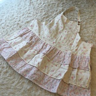 ローラアシュレイ(LAURA ASHLEY)のレア♡ローラアシュレイエプロン(収納/キッチン雑貨)