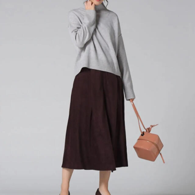 ベロアスカーチョ　ダークブラウン レディースのスカート(ひざ丈スカート)の商品写真