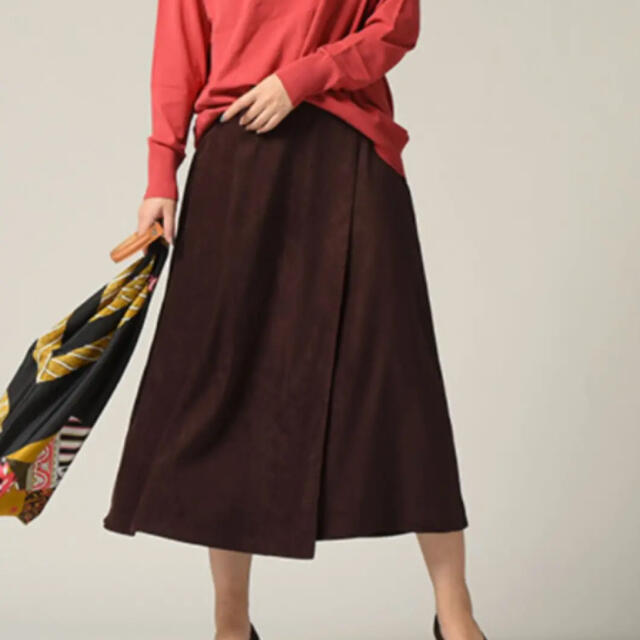 ベロアスカーチョ　ダークブラウン レディースのスカート(ひざ丈スカート)の商品写真