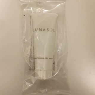 ルナソル(LUNASOL)のルナソル　スムージングジェルウォッシュ　15g(洗顔料)