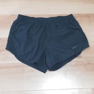 ナイキ(NIKE)のナイキ　ショートパンツ(トレーニング用品)