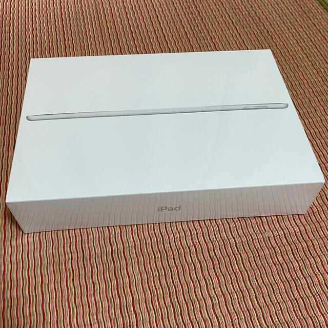 apple iPad 10.2インチ 第8世代 Wifi 32GB シルバー 2