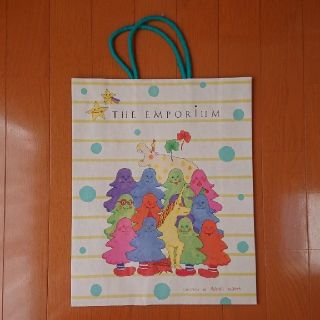 ジエンポリアム(THE EMPORIUM)のTHE EMPORIUM 紙袋 クリスマス 児玉益美 限定品(その他)