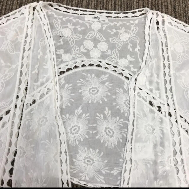 IENA(イエナ)のデザインボレロ羽織り　ホワイト レディースのトップス(カーディガン)の商品写真