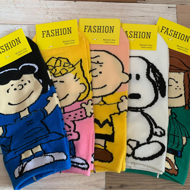 PEANUTS(ピーナッツ)の【新品】スヌーピー ★靴下5枚セット レディースのレッグウェア(ソックス)の商品写真