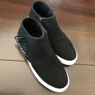 ミネトンカ(Minnetonka)のminnetonka フリンジ　シューズ(スニーカー)