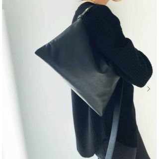 アパルトモンドゥーズィエムクラス(L'Appartement DEUXIEME CLASSE)のアパルトモン　SIMON MILLER Vegen Leather Bag M(ハンドバッグ)