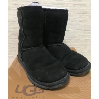 アグ(UGG)のUGG  アグ　ムートンブーツ　黒　クラシックショート　22センチ　(ブーツ)