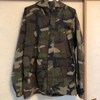 ザノースフェイス(THE NORTH FACE)のノースフェイス  スクープジャケット　Mサイズ　迷彩柄(マウンテンパーカー)