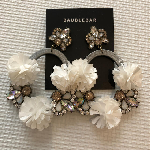 BaubleBar(バウブルバー)の新品未使用うBAUBLEBARピアス レディースのアクセサリー(ピアス)の商品写真