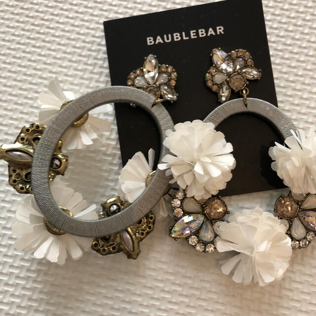 BaubleBar(バウブルバー)の新品未使用うBAUBLEBARピアス レディースのアクセサリー(ピアス)の商品写真