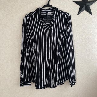 フォーエバートゥエンティーワン(FOREVER 21)のストライプシャツ ブラック✖️ホワイト(シャツ/ブラウス(長袖/七分))