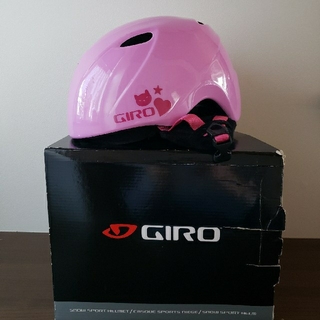 ジロ(GIRO)の子供用ヘルメット　スキー、スノボ　ピンク　52～55.5センチ　(その他)