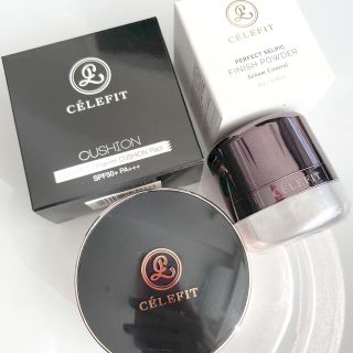 イニスフリー(Innisfree)のみったんさま専用✨セレフィット celefit パウダー単品(ファンデーション)