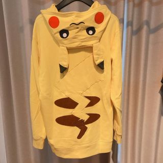 ポケモン(ポケモン)の★値下げしました。ピカチュウ　パーカー　ポケモンセンター正規品(パーカー)