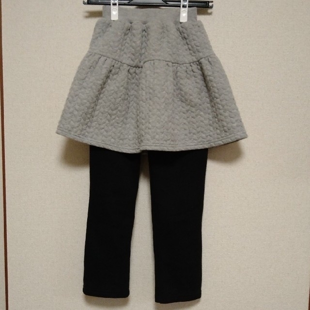 裏ボア　スカッツ　130 キッズ/ベビー/マタニティのキッズ服女の子用(90cm~)(パンツ/スパッツ)の商品写真