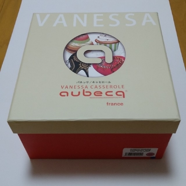 VANESSA キャセロール　16cm　ピンク　琺瑯鍋 インテリア/住まい/日用品のキッチン/食器(鍋/フライパン)の商品写真