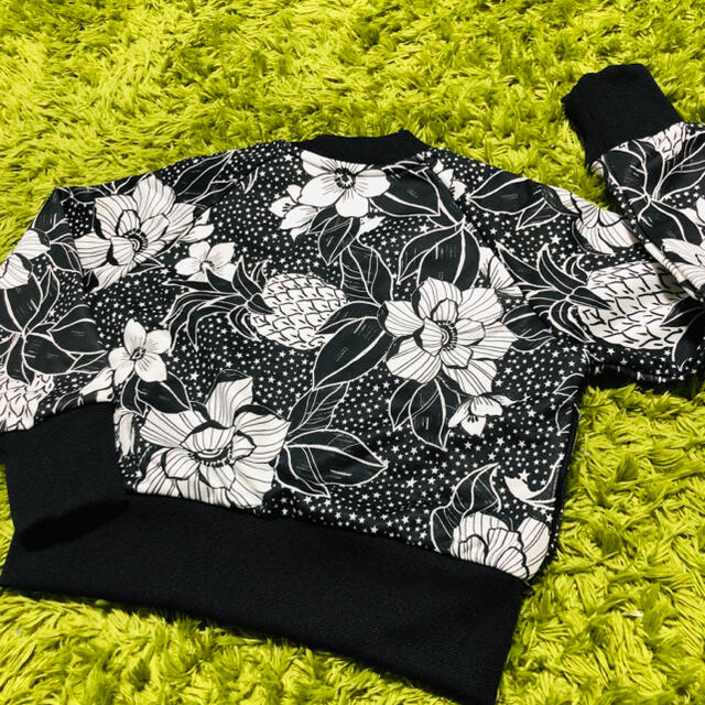 adidas(アディダス)のadidas アディダス　farmコラボ　ジャージ　派手 花柄 キッズ/ベビー/マタニティのキッズ服女の子用(90cm~)(ジャケット/上着)の商品写真