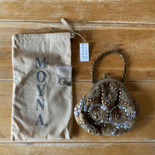 TOMORROWLAND(トゥモローランド)のmoyna モイナ　ビーズ　パーティバック　クラッチバック レディースのバッグ(クラッチバッグ)の商品写真