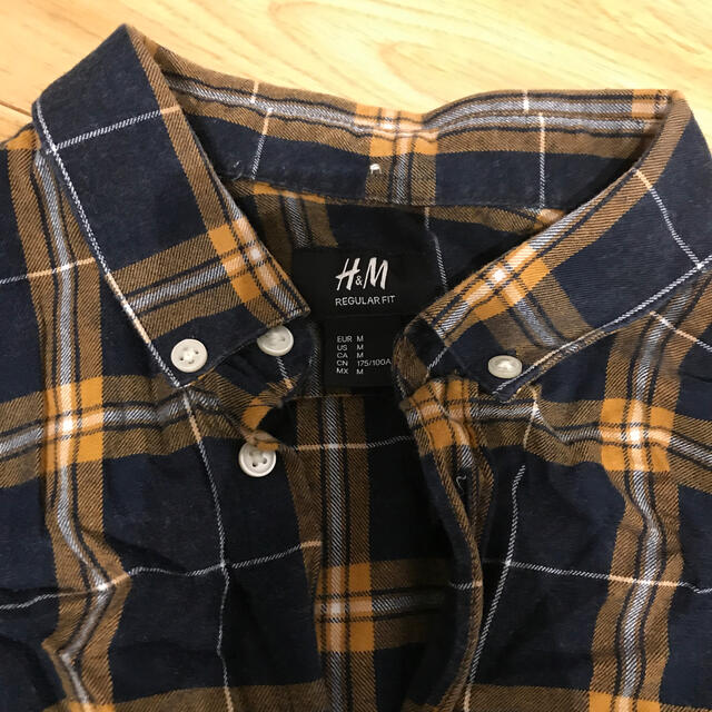 H&M(エイチアンドエム)のシャツ メンズのトップス(シャツ)の商品写真