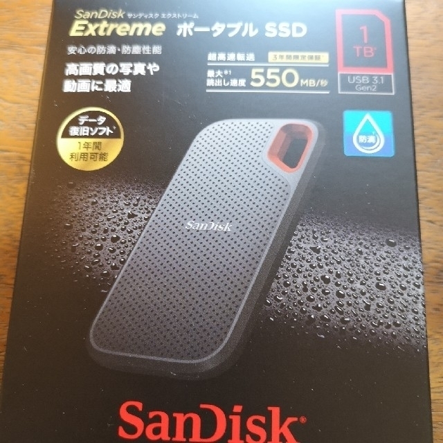 スマホ/家電/カメラSanDisk SDSSDE60-1T00-J25　新品・未使用