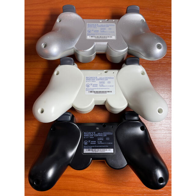 PlayStation3(プレイステーション3)のSONY PS3 ワイヤレスコントローラ（DUALSHOCK3）3個 エンタメ/ホビーのゲームソフト/ゲーム機本体(その他)の商品写真
