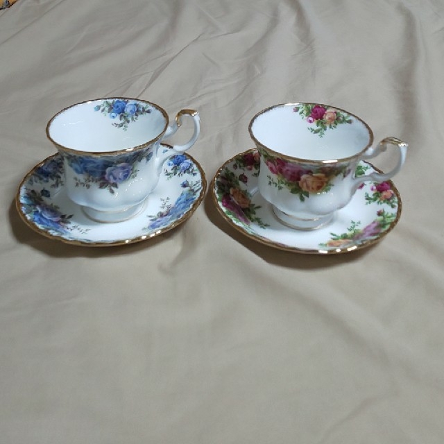 ROYAL ALBERT(ロイヤルアルバート)のロイヤルアルバート カップ&ソーサー インテリア/住まい/日用品のキッチン/食器(グラス/カップ)の商品写真