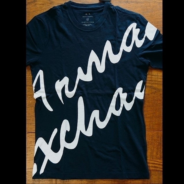 ARMANI EXCHANGE(アルマーニエクスチェンジ)のARMANI EXCHANGEAX 筆記体ロゴ ネイビー X-Sメンズsize レディースのトップス(Tシャツ(半袖/袖なし))の商品写真