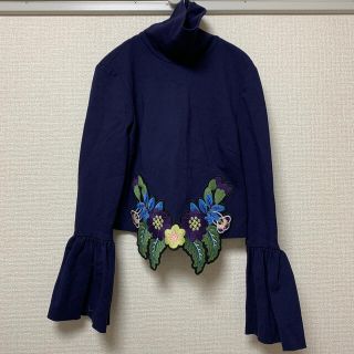 ルシェルブルー(LE CIEL BLEU)のfarfetch★W HOLE9YARDS★未使用★刺繍★タートルネック(カットソー(長袖/七分))