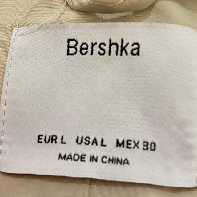 Bershka(ベルシュカ)のベルシュカのフェイクファーコート レディースのジャケット/アウター(毛皮/ファーコート)の商品写真