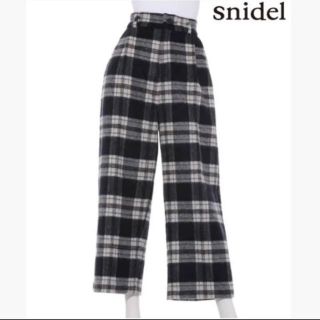 スナイデル(SNIDEL)のsnidel スナイデル ネイビーウールワイドチェックパンツ(カジュアルパンツ)