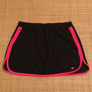 エレッセ(ellesse)のテニスウェア☆ellesse スコート(ウェア)