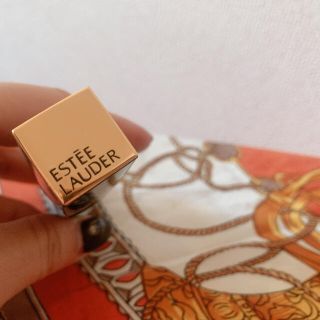 エスティローダー(Estee Lauder)のエスティーローダー　エンヴィリクイッド08(リップグロス)