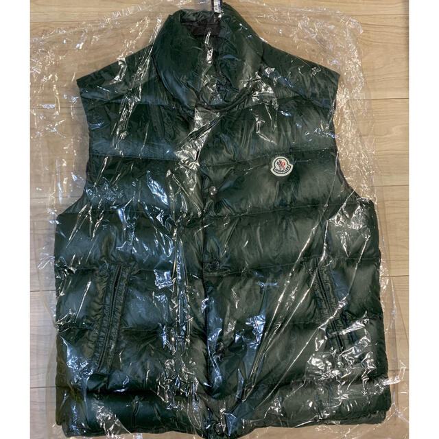 MONCLER(モンクレール)のMONCLER  ダウンベスト TIB カラーNo.875 サイズ1 美品 メンズのジャケット/アウター(ダウンベスト)の商品写真