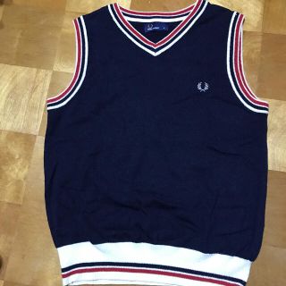 Fred perry ニットベスト　　上品　女子　フレッドペリー